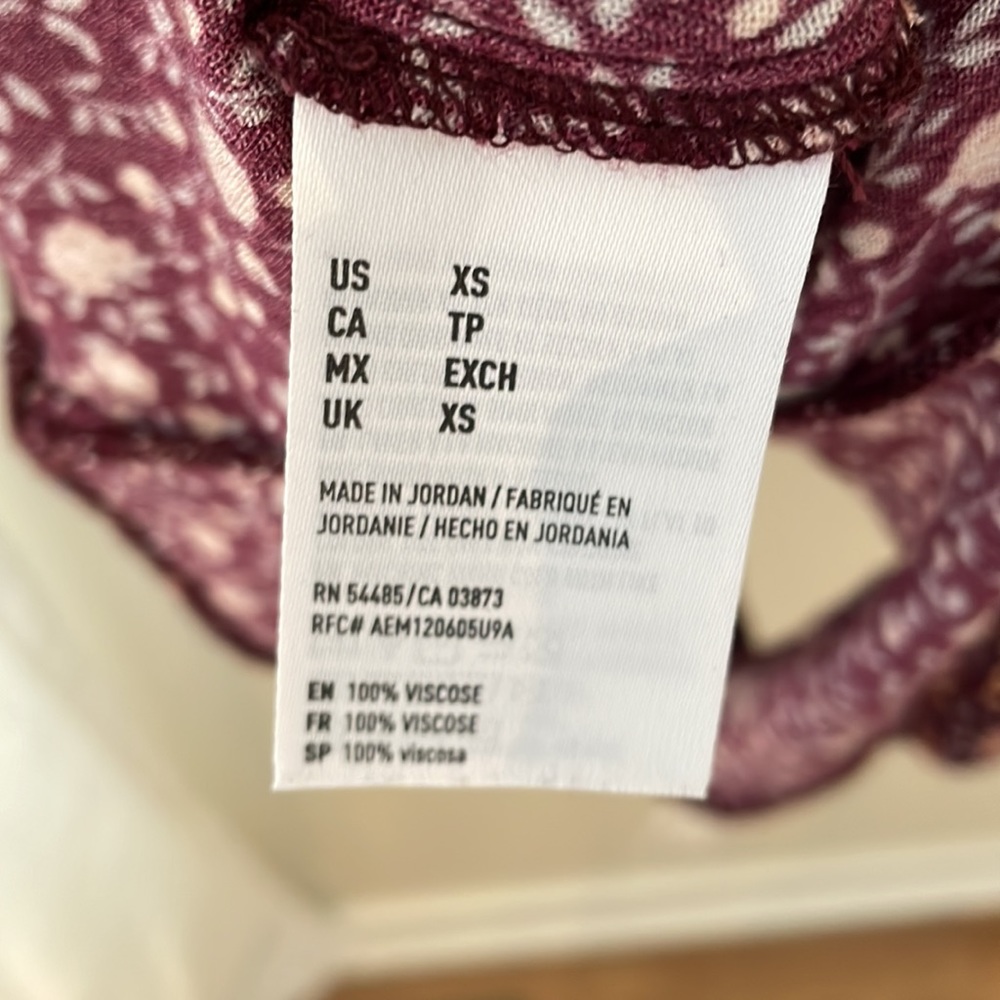 American Eagle Outfitters Floral Romper - Picture 7 of 10